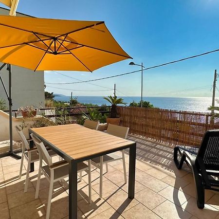 Marina Di Andrano - Alisso, Casa Vista Mare Con Parcheggio Privato E Wifi Villa Exterior photo