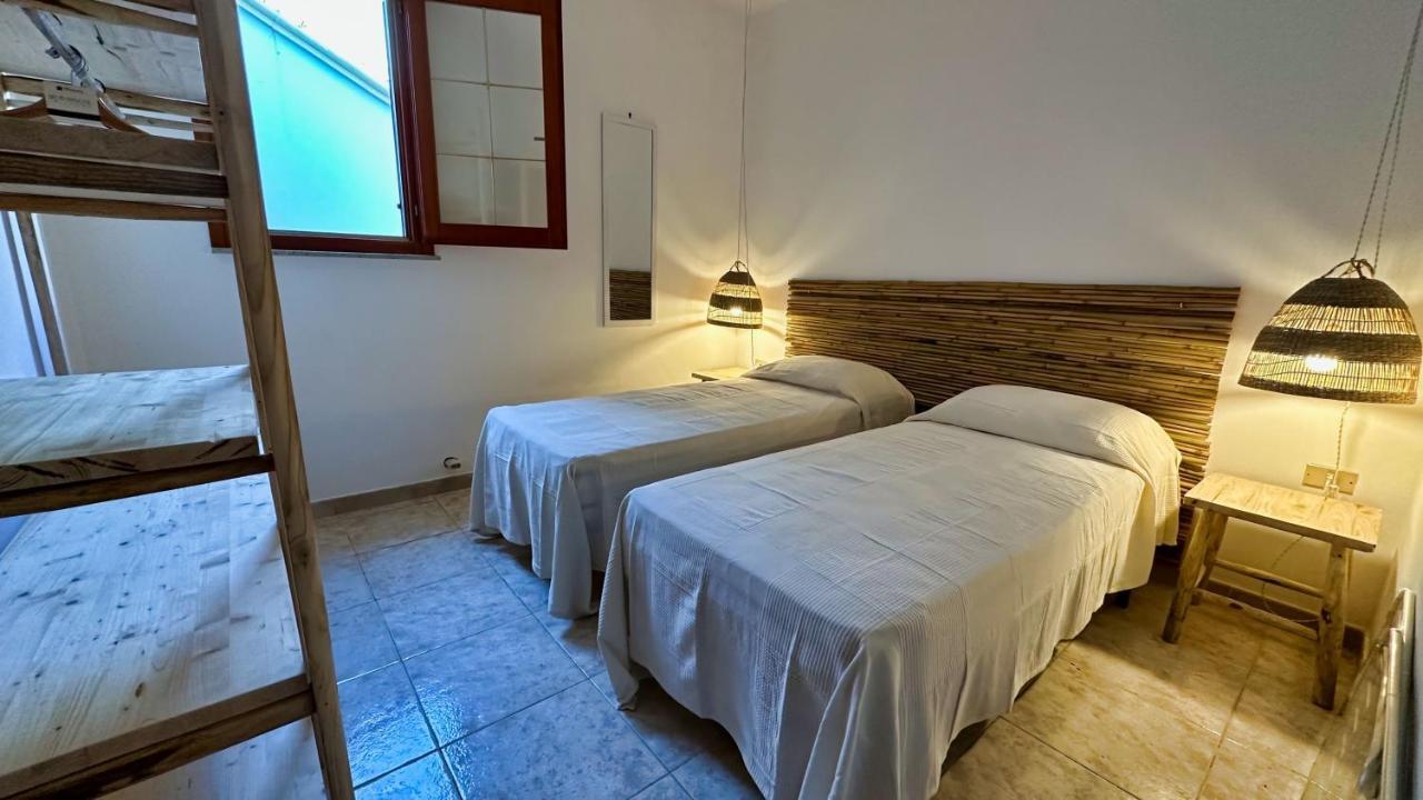 Marina Di Andrano - Alisso, Casa Vista Mare Con Parcheggio Privato E Wifi Villa Exterior photo