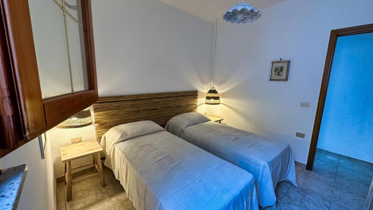 Marina Di Andrano - Alisso, Casa Vista Mare Con Parcheggio Privato E Wifi Villa Exterior photo